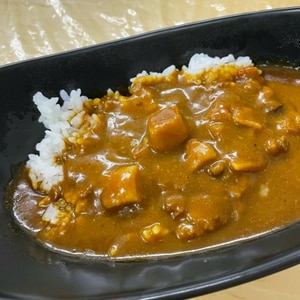 りんご♪¨̮⑅*⋆｡溶け込んで美味しいカレーライス